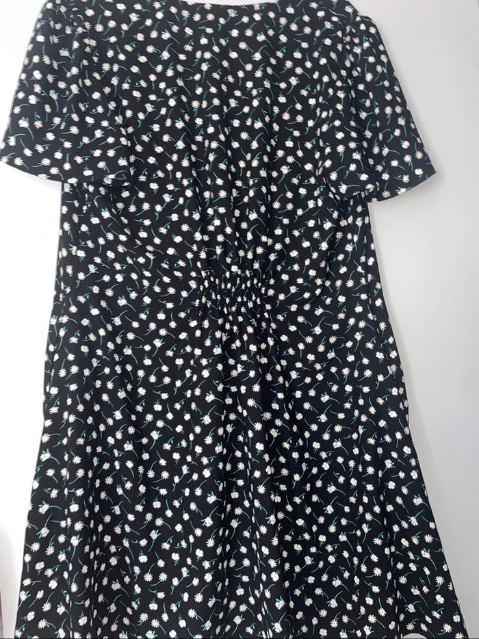 Robe à fleurs - photo numéro 5
