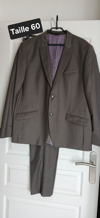 Costume homme,  veste Taille 60 pantalon taille 50 marque Armand Thierry 