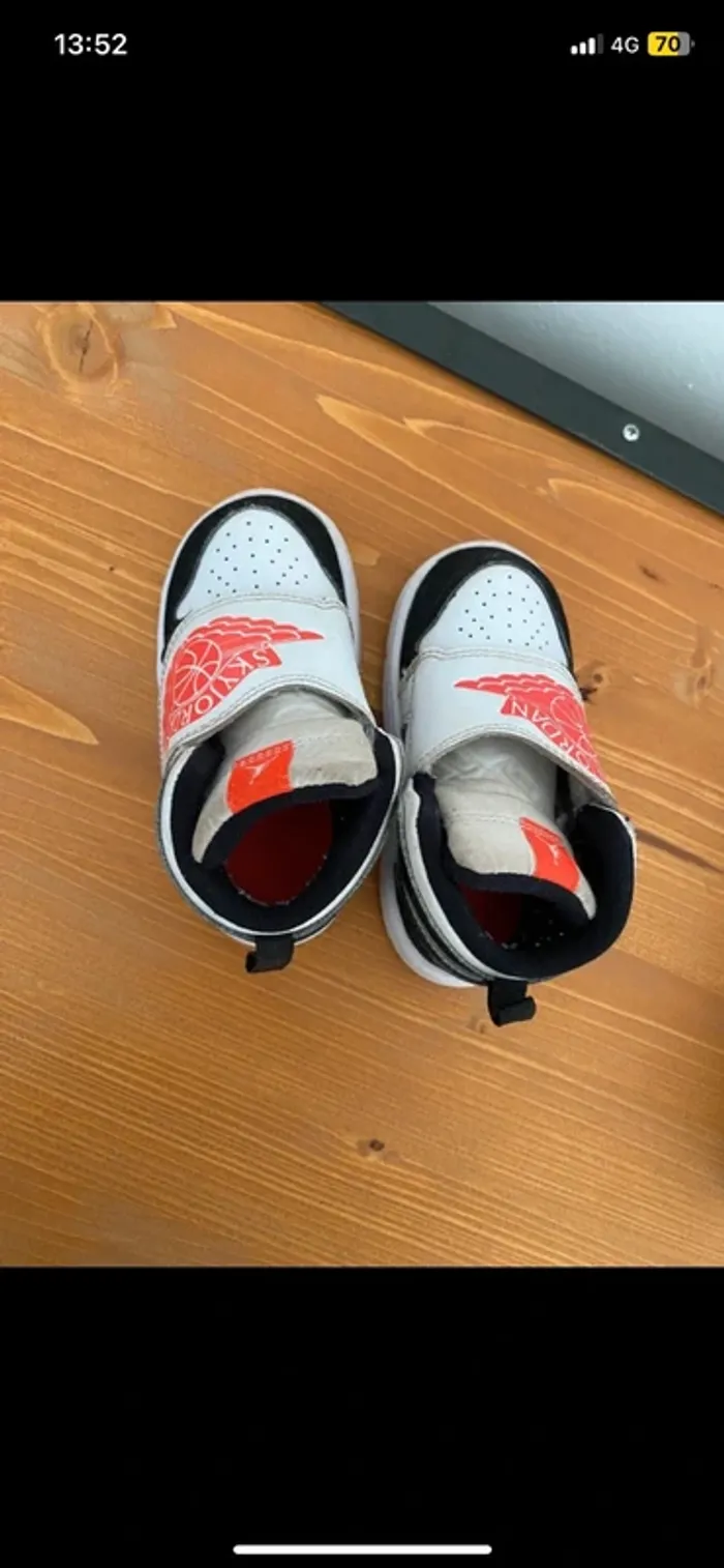 Basket Jordan taille 22 - photo numéro 7