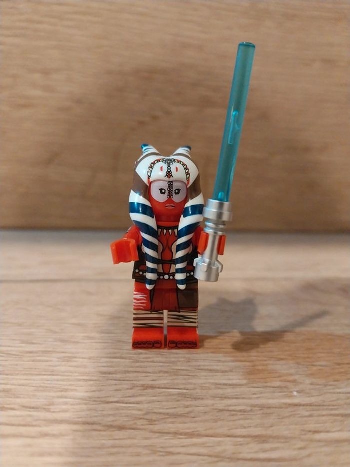 Figurine type lego custom Jedi Shaak Ti star wars