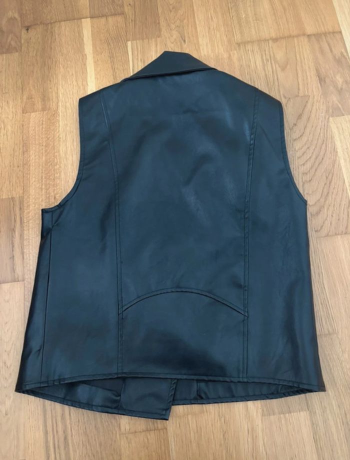 Veste en cuir sans manche - photo numéro 6