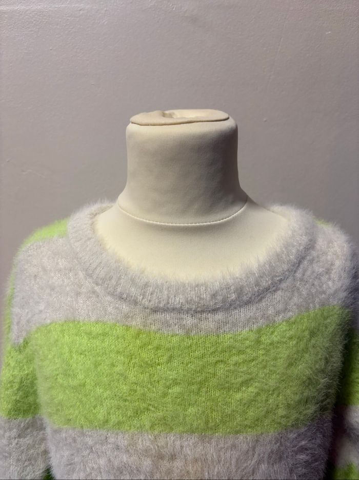 Pull fille taille 110/116 - photo numéro 2