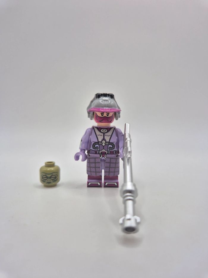 Figurine type lego custom Chasseur de prime Zam Wesell star wars