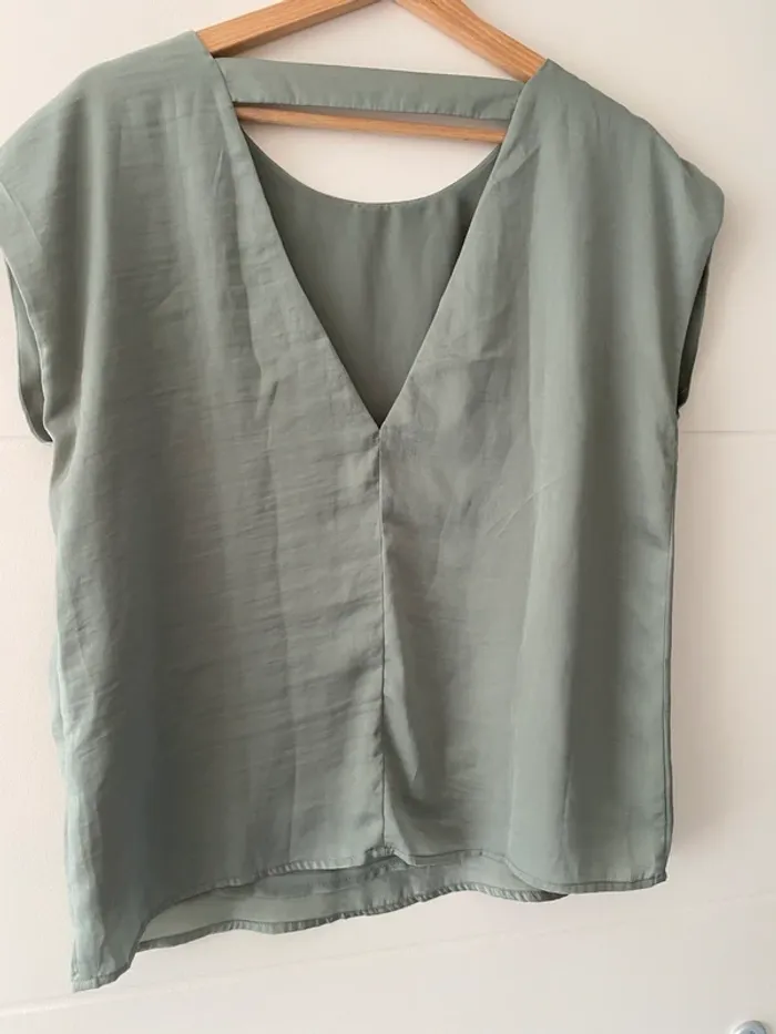 Blouse satinée vert d’eau Forever 21 - Taille S - photo numéro 3