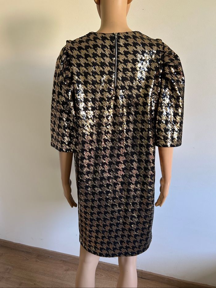 Robe noire et dorée neuve en sequins Molly Bracken taille S - photo numéro 5