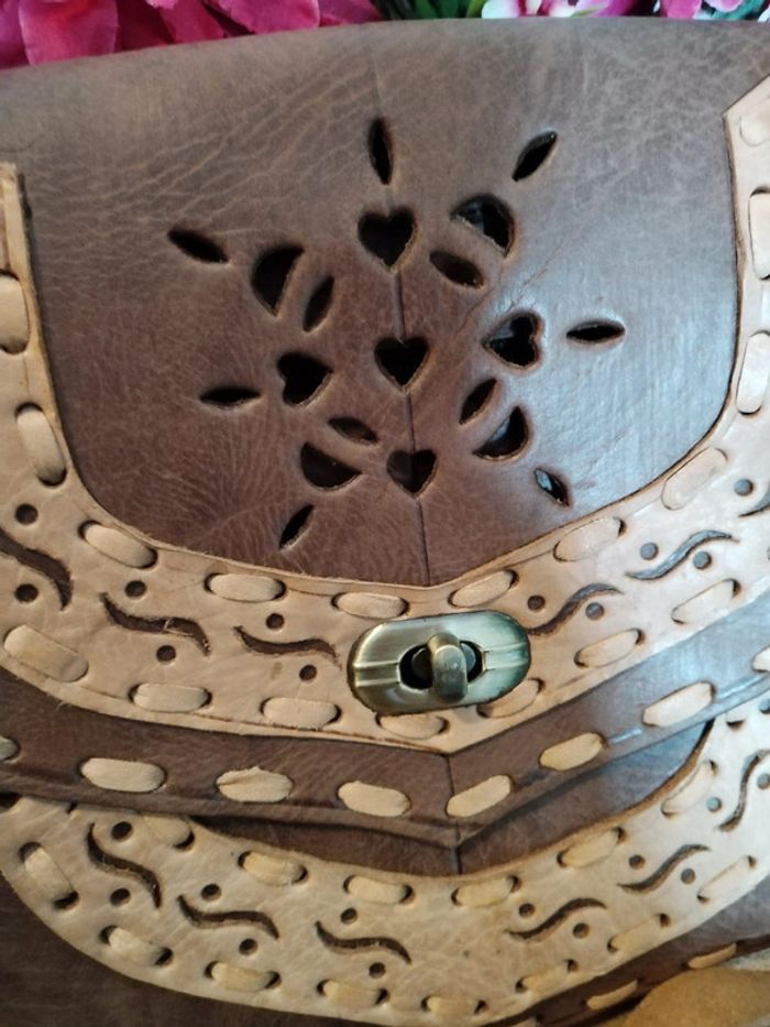 Sac à bandoulière marocain neuf en cuir de vachette - photo numéro 2