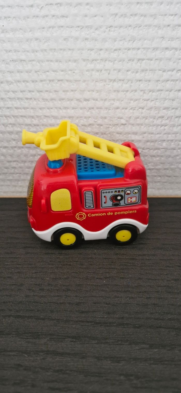 Tut tut bolide - photo numéro 2