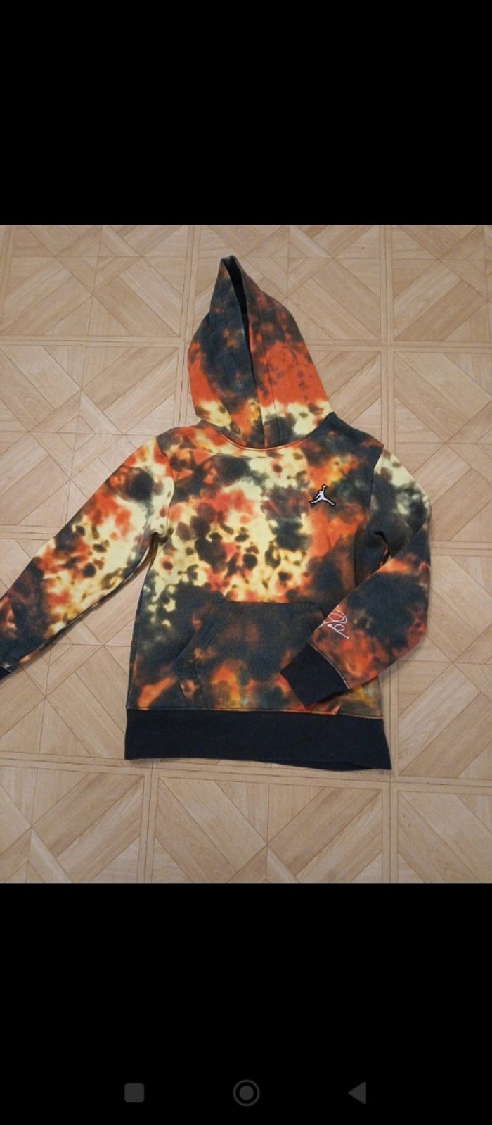 Pull Jordan taille 8-10 ans