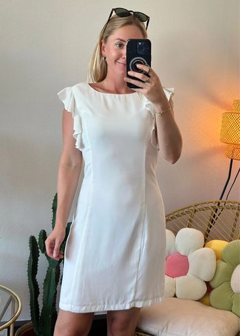 Belle robe blanche élégante neuve taille S - Molly Bracken