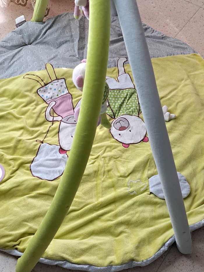 Tapis d'éveil bebe 9 propre - photo numéro 3