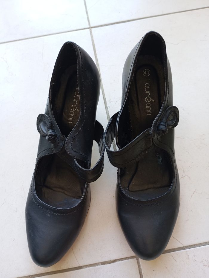 Chaussure escarpin taille 41 très bon état