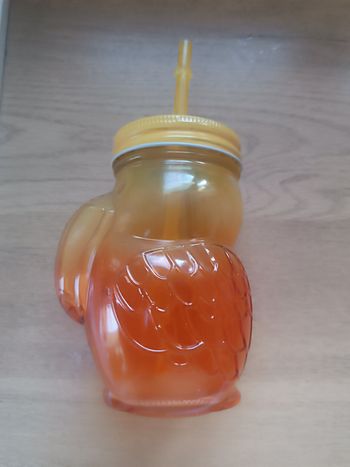 Gourde en verre avec paille