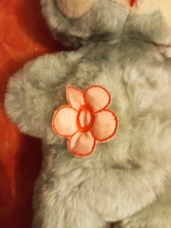 Souris vintage tenant fleur vintage - photo numéro 4