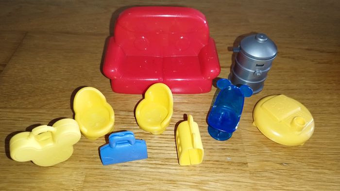 Lot Meuble accessoires Mickey Disney Fisher Price vintage figurine mattel