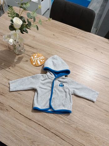 Gilet 1 mois baby club