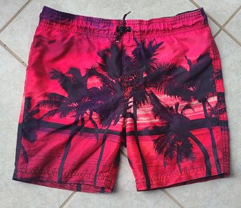 Short de bain 7-8ans