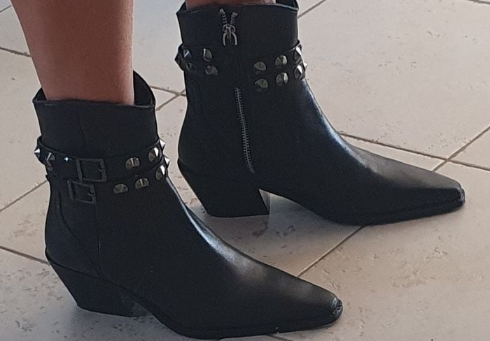Bottines  noires en cuir - photo numéro 6