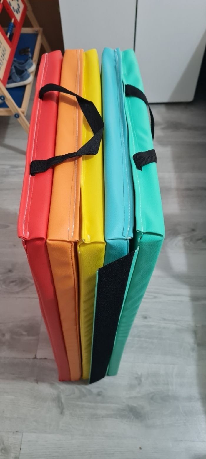 Tapis de motricité ou gymnastique pliable - photo numéro 3
