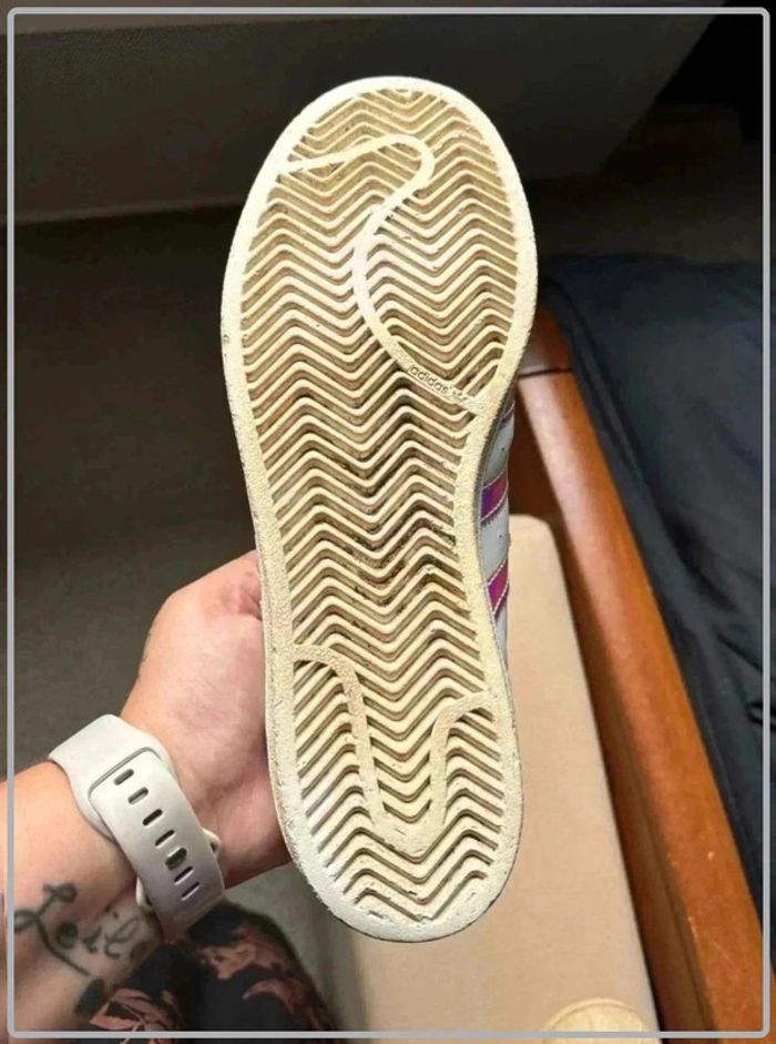 Adidas  superstar taille 39  1/3 - photo numéro 4