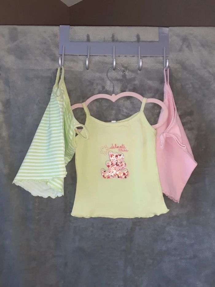 Lot 3 débardeurs 12mois