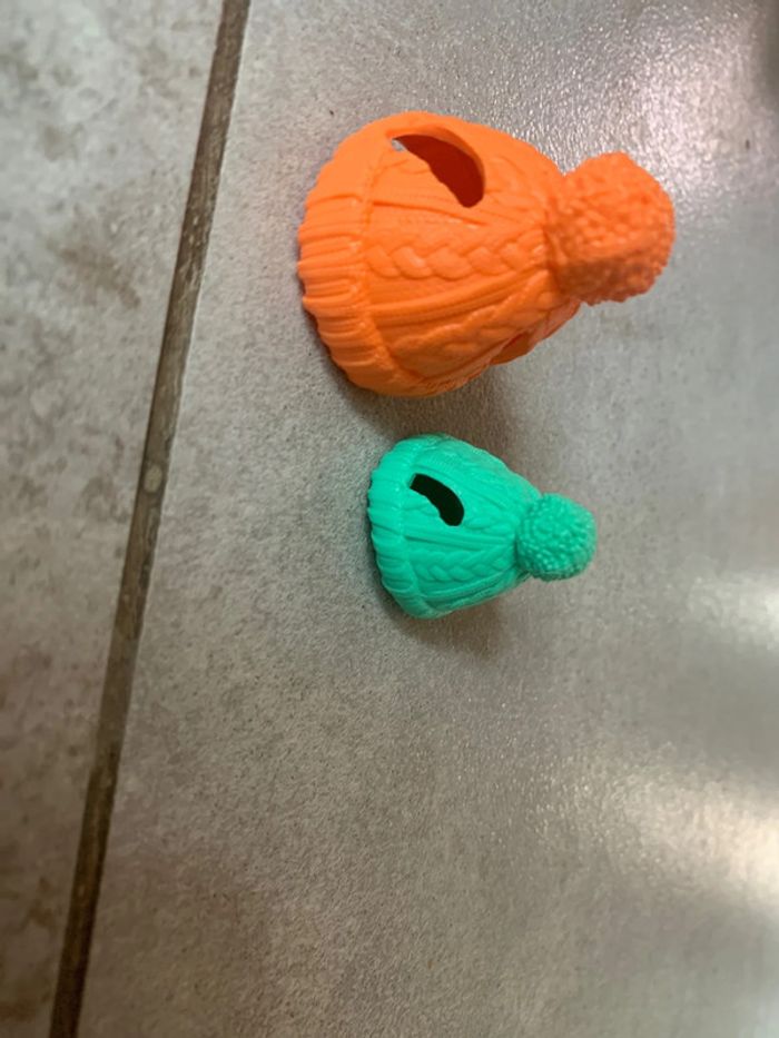 Lot bonnet pour jouet poupée un adulte un enfant