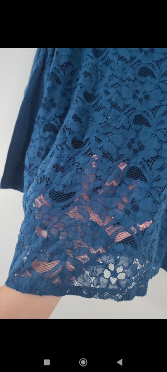 Blouse uni à dentelle sur tout le dos taille 38/40 - photo numéro 5