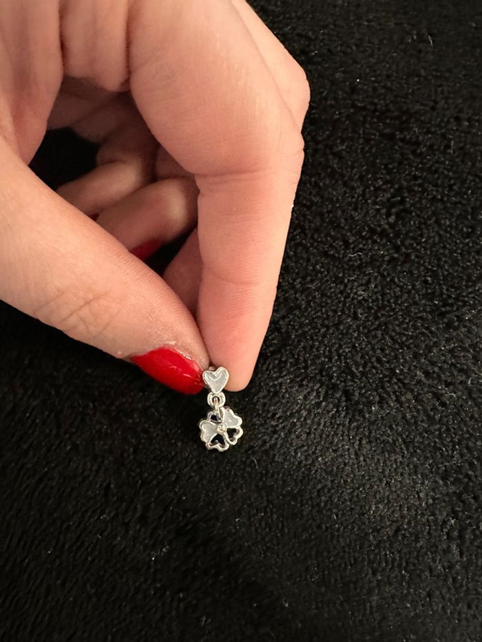 Boucles d'oreilles forme trèfle coeur