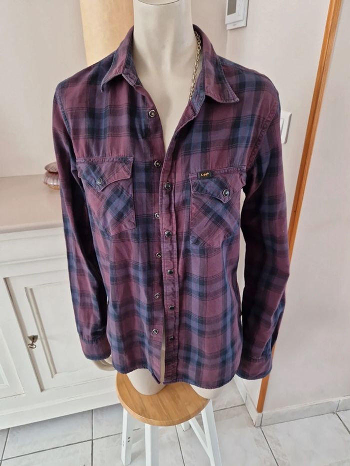 Chemise unisexe Lee.