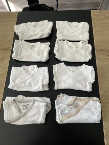 Lot de 8 bodies manches longues - 1 mois