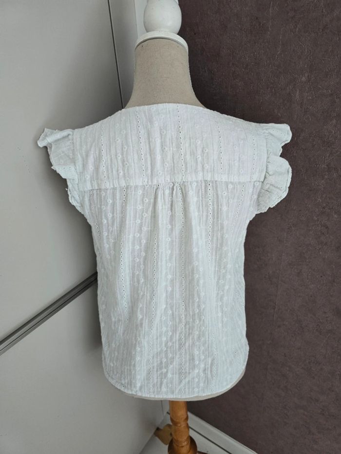 Haut broderie anglaise Berthie taille L très bon état, très peu porté - photo numéro 2