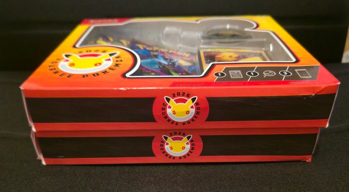 Pokemon Lot de 2 Coffrets Tripacks Collection Journée Pokémon 2026 30 ans (2 ME2/ 1 ME1) (Plusieurs Chocs) - photo numéro 5