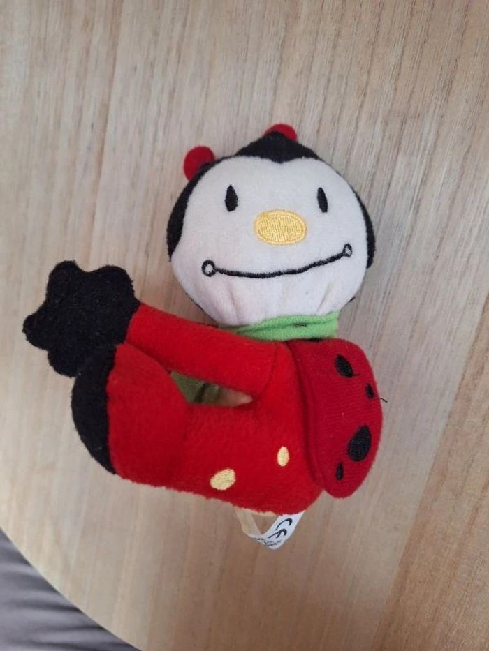 Petite peluche forme coccinelle - photo numéro 2