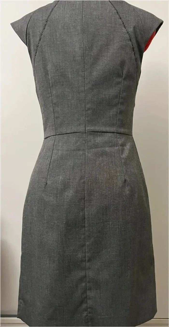 Robe cintrée grise chinée Caroll Paris - photo numéro 7
