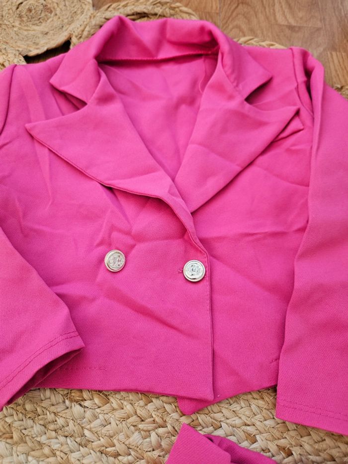 Tailleur - photo numéro 2