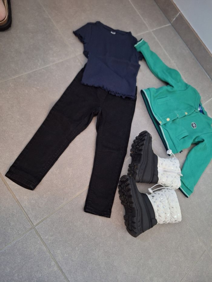 Bottes - t-shirt- pantalon et gilet - photo numéro 6