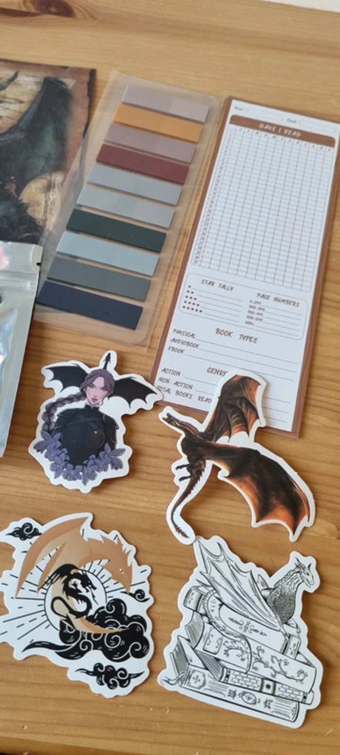 Fourth wing + Iron flame special eddition + Goodies - photo numéro 14