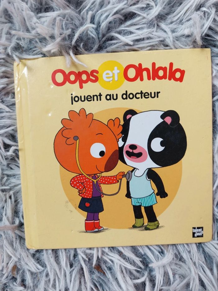 Livre la petite vie de oops et ohlala