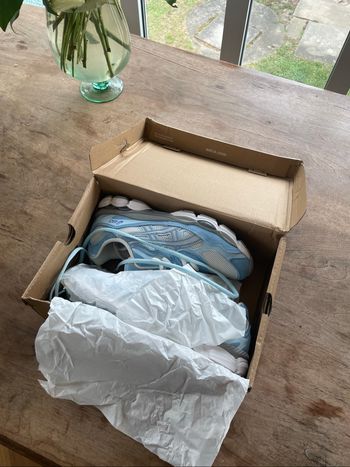 Asics gel NYC cream/artic taille 42