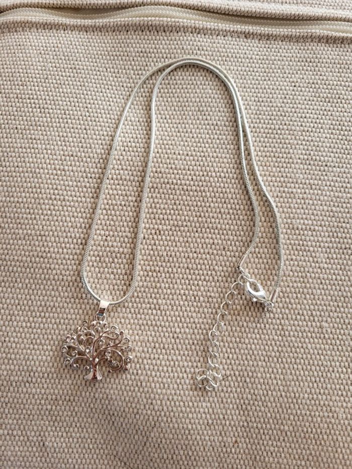 Collier fantaisie