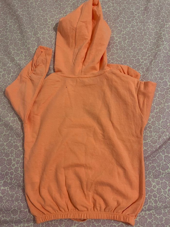 Pull a capuche - photo numéro 2