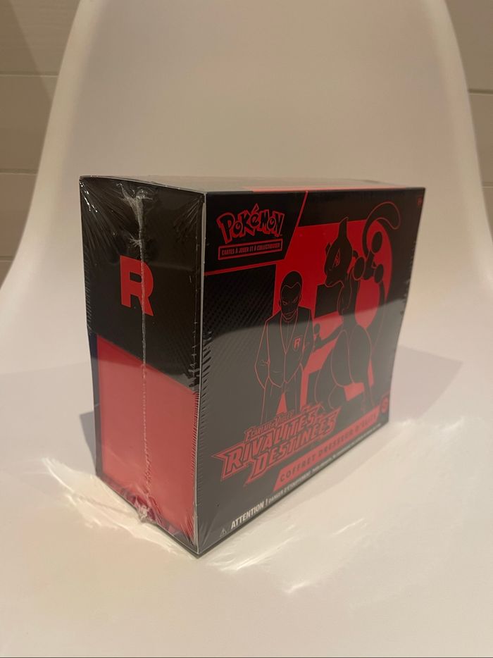 ETB Pokémon - EV10 - Rivalités Destinées - photo numéro 2