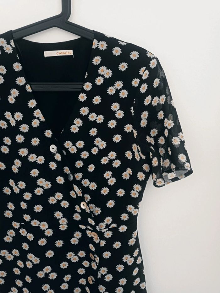 Robe d'été longue noir motifs marguerites Camaieu Taille 38 En très bon état - photo numéro 2