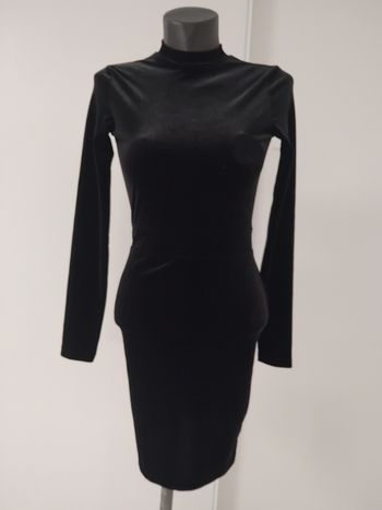 Robes femme taille S comme neuf prix 5euros  la robes