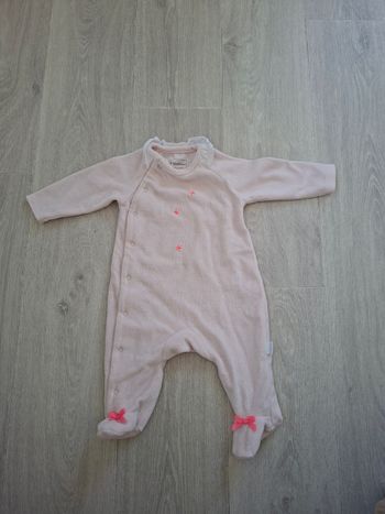 Pyjjama velours neuf 3 mois