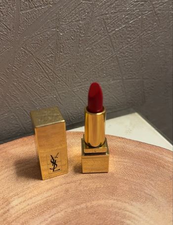 mini rouge a lèvre Yves saint laurent 