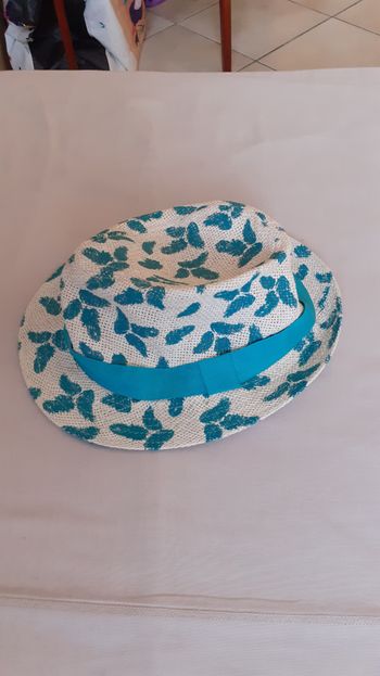 Chapeau fille 10-12 ans
