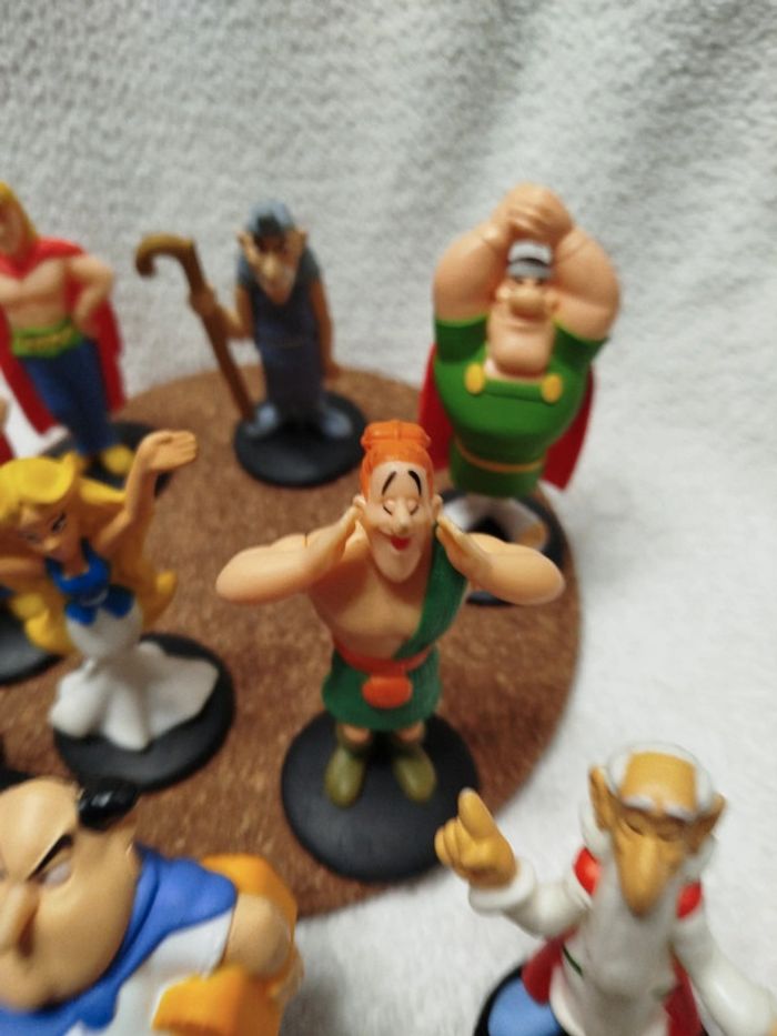 Lot de 10 figurines Astérix - photo numéro 6