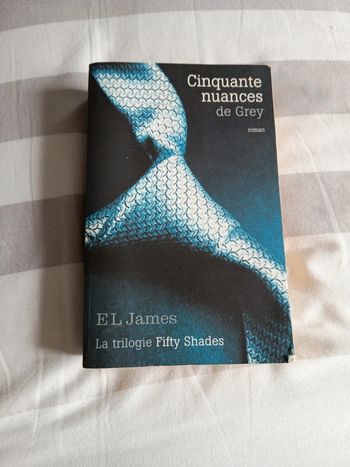 Livre 50 nuances de grey par el James