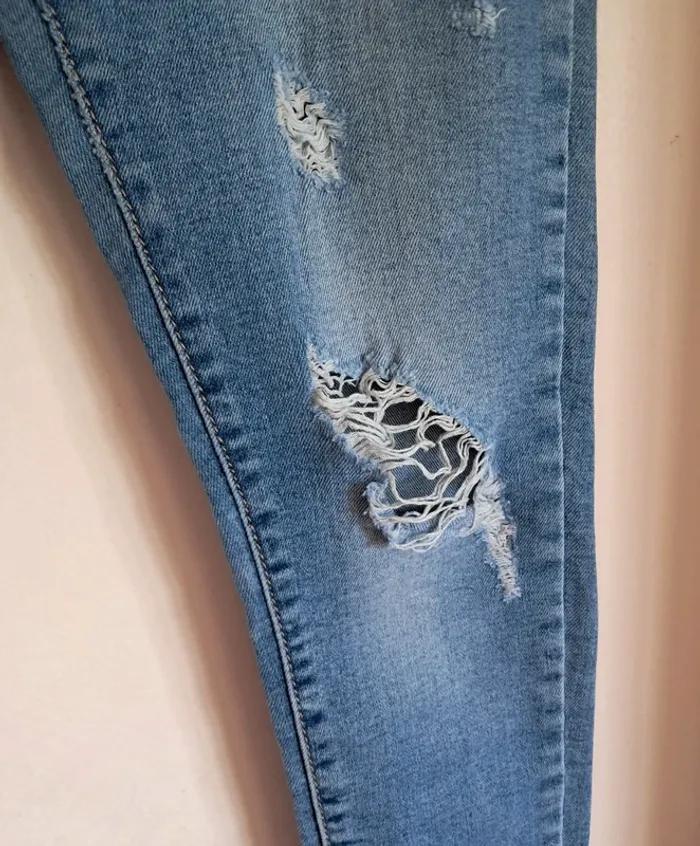 Jeans troué t40 - photo numéro 3