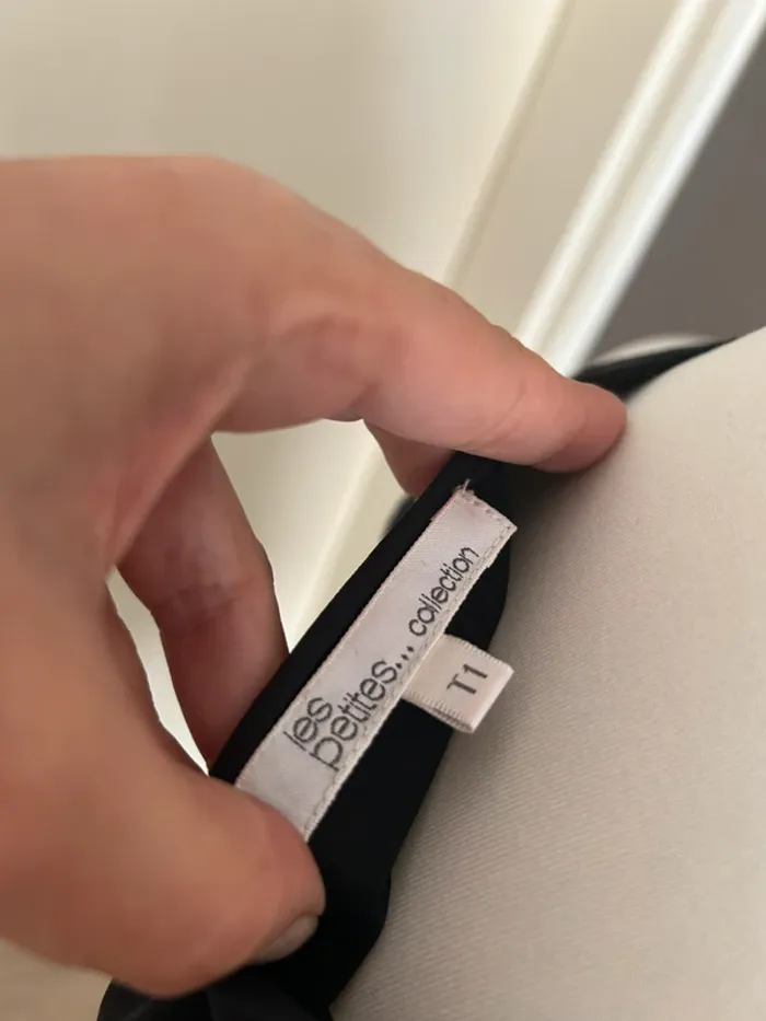 Les petites robes courte noires soie taille 1/36 - photo numéro 6
